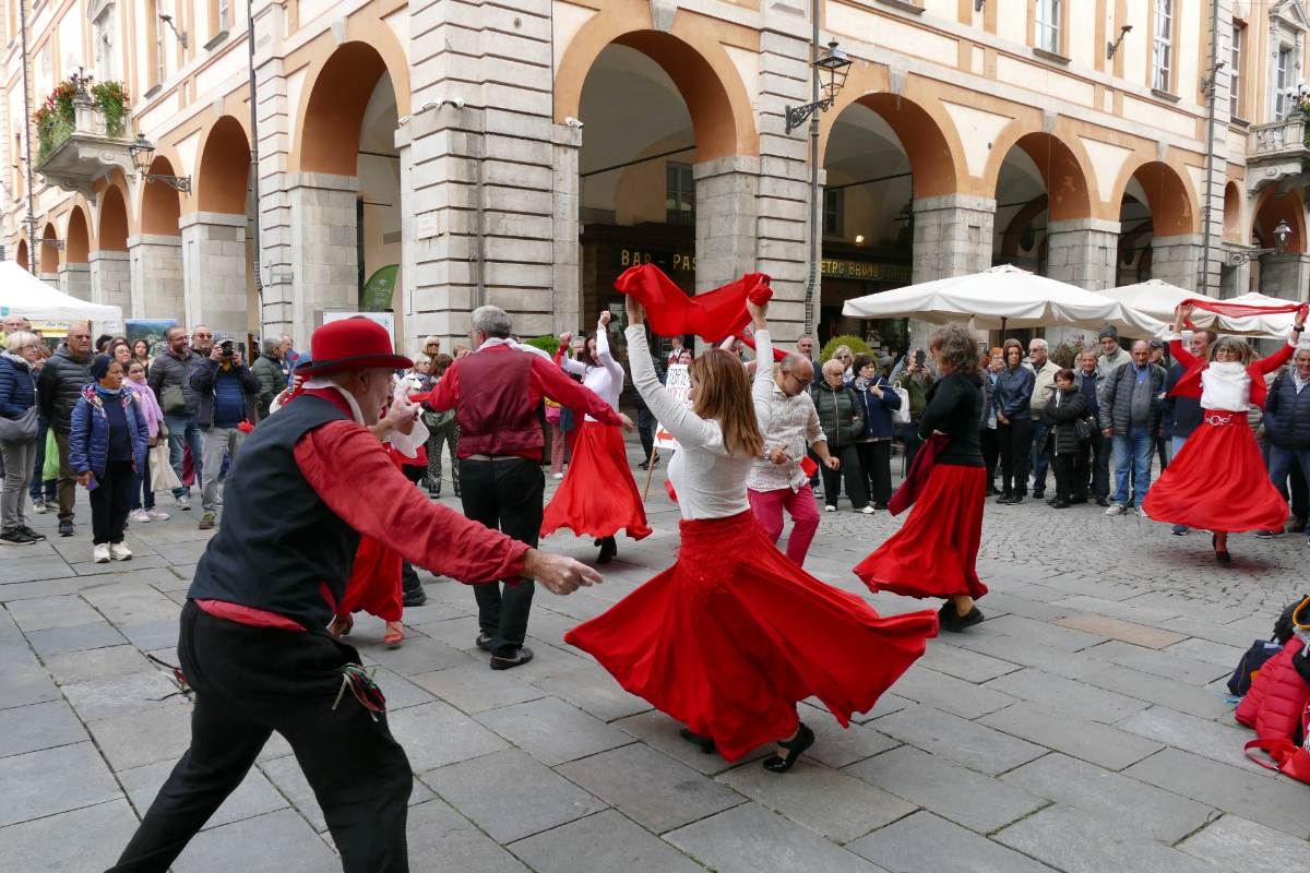 Uomini di Mondo Gallery 2025 250